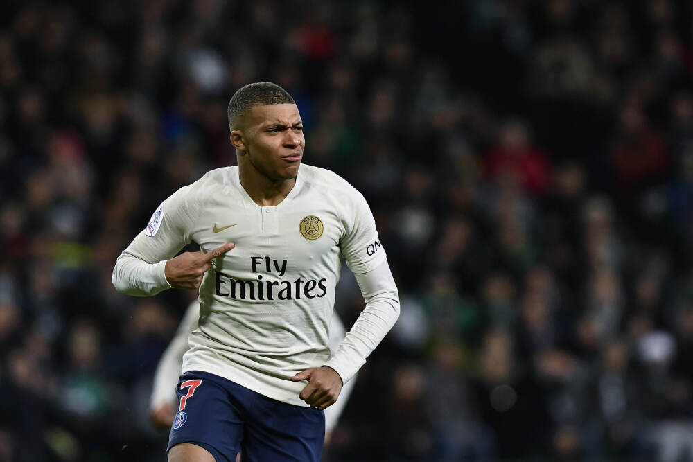 外媒密集关注解放军对台演习：“范围更大，更靠近台湾本岛”，向外部势力发出“严重警告”